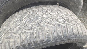 Talverehvid Continental IceContact 2 235/55 R18 (5 foto / 8)