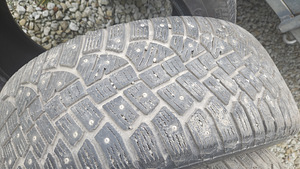 Talverehvid Continental IceContact 2 235/55 R18 (6 foto / 8)