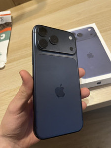iPhone 17 pro max 512gb синий (4 фото из 8)