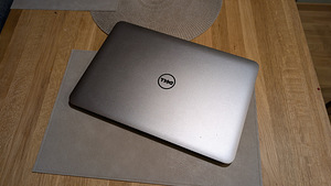 Dell XPS 15 (9530 / P31F) – 3.2K Puuteekraan, 16GB RAM, 512G (2 foto / 5)