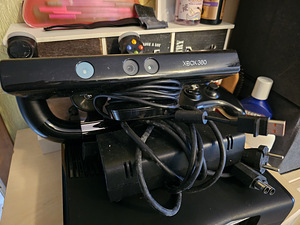 Xbox 360 slim + mängud (6 foto / 6)