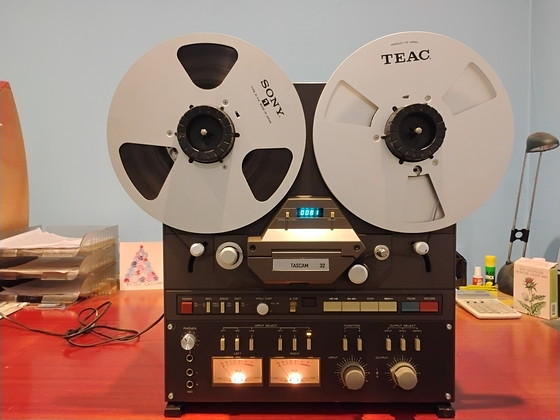 Tascam Model 32,