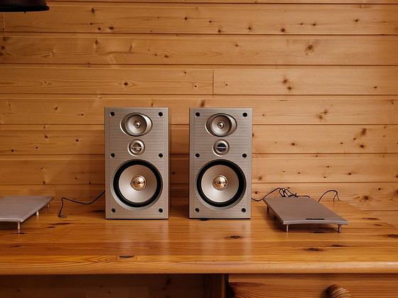 Колонки Sansui