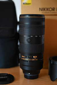 Nikon AF-S Nikkor 70-200mm f/2.8E FL ED VR (2 фото из 3)