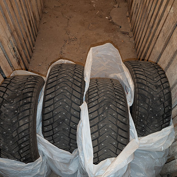 Naastrehvid Yokohama ice GUARD iG65, 225/45R17 94 T XL studd