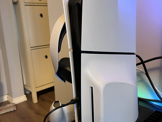 PS5 Slim Disc + 2 pulti + Pulse 3D peakomplekt + laadimisalu