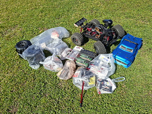 Arrma Notorious + много запчастей и аккумуляторы 3×6S (1 фото из 6)