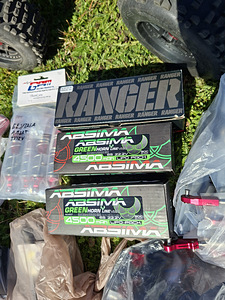 Arrma Notorious + много запчастей и аккумуляторы 3×6S (4 фото из 6)