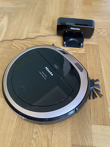 Робот-пылесос Miele Scout RX3 Home Vision HD — очень мало использовался (1 фото из 6)