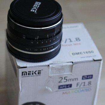 Meike 25 мм f/1.8 E-mount
