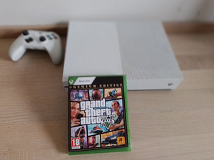 Xbox One S 1 ТБ (3 фото из 5)