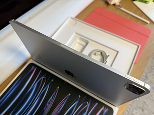 Apple iPad Pro 12.9 M2 256GB WiFi+Cellular Space Gray (4 foto / 7)