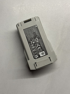 DJI mini 3 pro battery and charging hub (7 foto / 7)