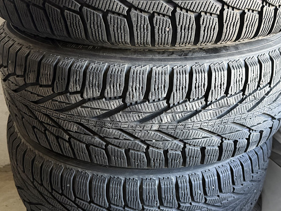 Nokian Hakkapeliitta R2 SUV 235 / 65 R17 108 R XL 7-7.5mm