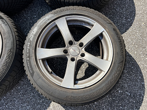 5x120 BMW 17" valuveljed Hankook lamellrehvidega 225/55/17 (4 foto / 10)