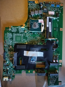Müün Lenovo b590 emaplaati (1 foto / 1)