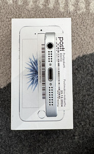 iPhone SE (1) (7 фото из 10)