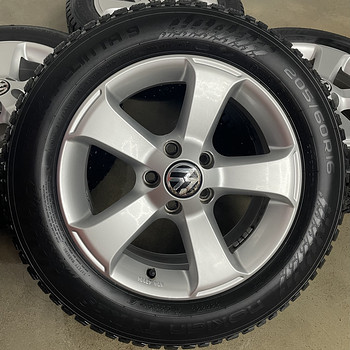 Volkswagen originaal veljed R16
