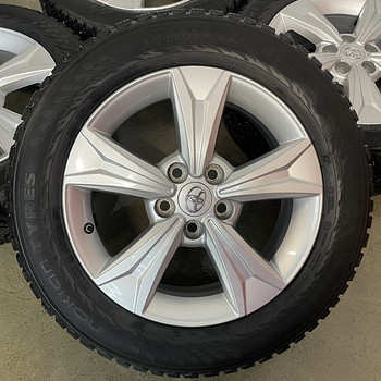 Toyota C-HR originaal veljed R17 + Rõhuandurid