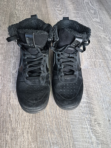Зимние ботинки Nike р.38 (1 фото из 8)