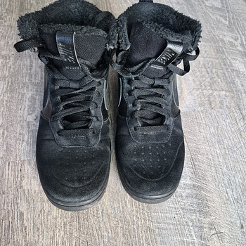 Зимние ботинки Nike р.38