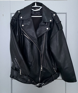 Женская куртка Zara (1 фото из 1)