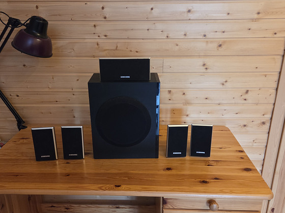 Колонки и сабвуфер Samsung
