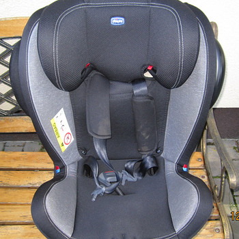Детское автокресло Chicco 0-36kg