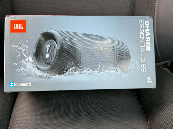 Портативная колонка JBL Charge Essential 3 SE