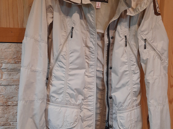 Parajumpers