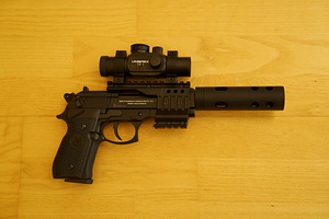 Umarex Beretta M92 FS XX-Treme 4,5 mm CO2 õhupüstol (2 foto / 10)