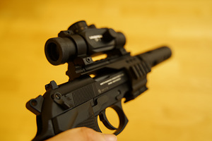 Umarex Beretta M92 FS XX-Treme 4,5 mm CO2 õhupüstol (5 foto / 10)