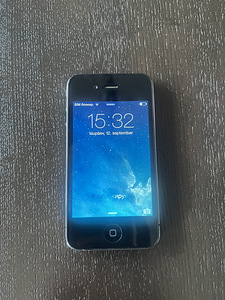 iPhone 4 (2 foto / 2)