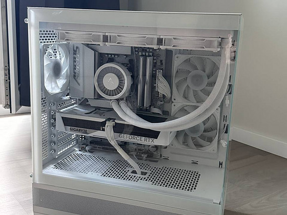 Lauaarvuti Gaming Thunder G3 White, Ryzen 7 32GB 2TB RTX5070