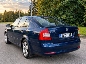 Skoda Octavia (137252 км) 2012 (5 фото из 10)