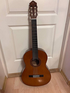 Классическая гитара Yamacha c40 (1 фото из 2)