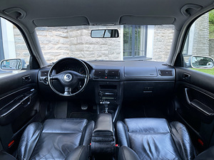 VOLKSWAGEN GOLF / КОЖАНЫЙ САЛОН / АВТОМАТ / ТО 08.2027 (10 фото из 15)