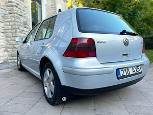 VOLKSWAGEN GOLF / КОЖАНЫЙ САЛОН / АВТОМАТ / ТО 08.2027 (4 фото из 15)