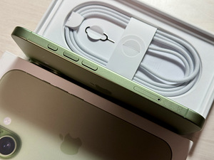 Apple iPhone 17 Sage 256GB как новый! Гарантия до 07.2028 (2 фото из 7)