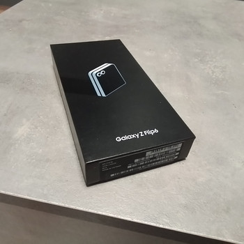 Samsung galaxy Z Flip 6
