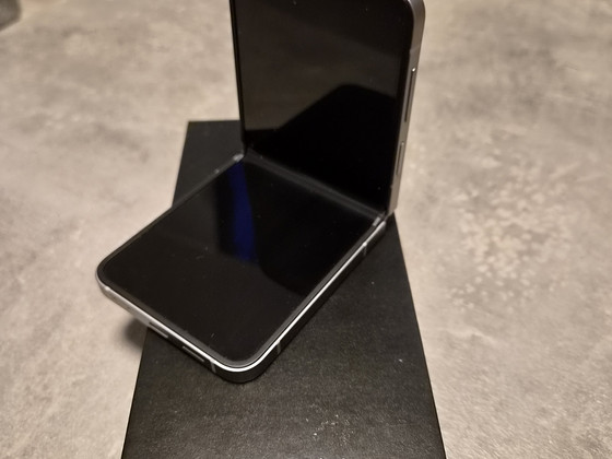 Samsung galaxy Z Flip 6