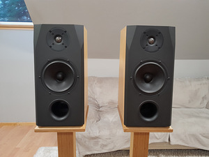 ScanSpeak Discovery-18W-mkII (1 foto / 2)