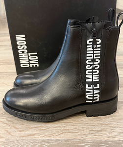 Новые сапоги Love Moschino (36), оригинал (1 фото из 7)