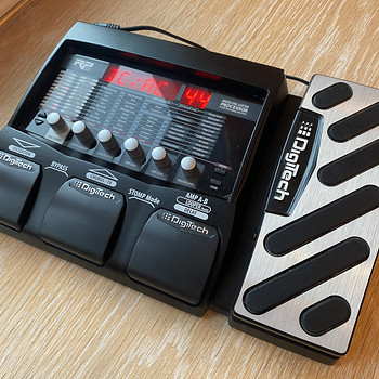 DigiTech RP355 Multi-Effect Processor & Recording 2010