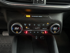 Ford Focus Titanium 2019 1.5Tdci (8 foto / 15)