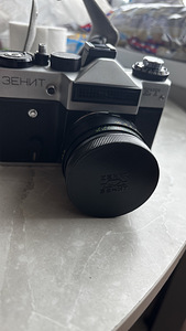 Smena-2 fotoaparaat + originaal nahkvutlar, lisaks 2 Zenit (4 foto / 6)