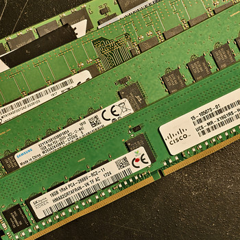 Samsung DDR4 ECC 16GB 2666V Reg RDIMM