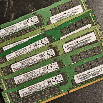 Samsung DDR4 ECC 32GB 2666V Reg RDIMM