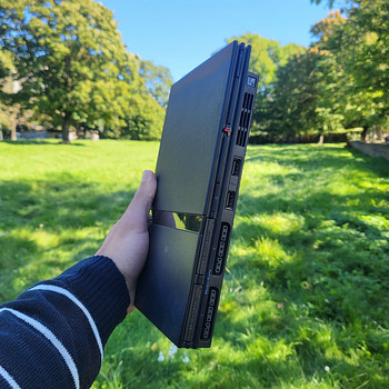 Sony PlayStation 2 Slim
