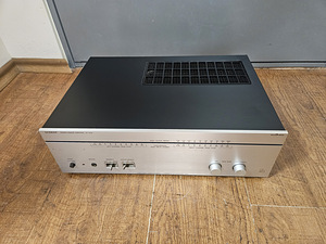 Стерео усилитель мощности Luxman M-120A (2 фото из 4)